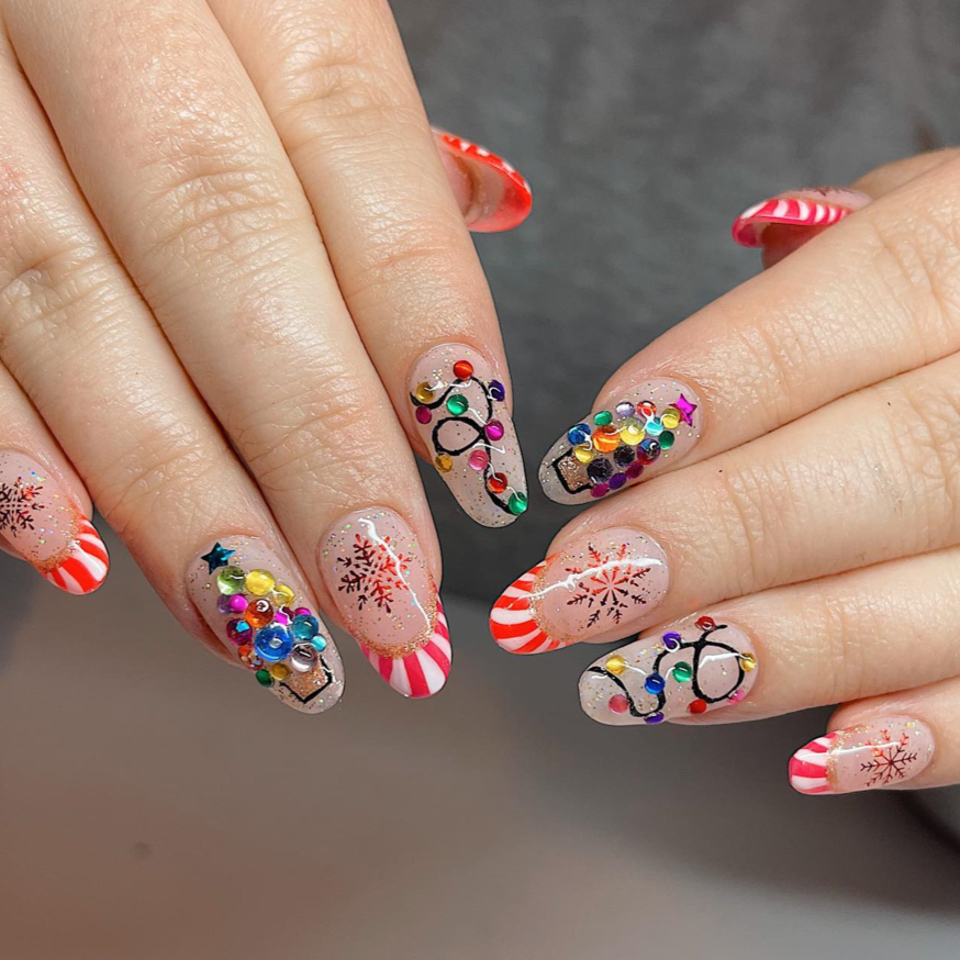 43 Best Christmas Nails Ideas and Inspo Art to Try in 2023