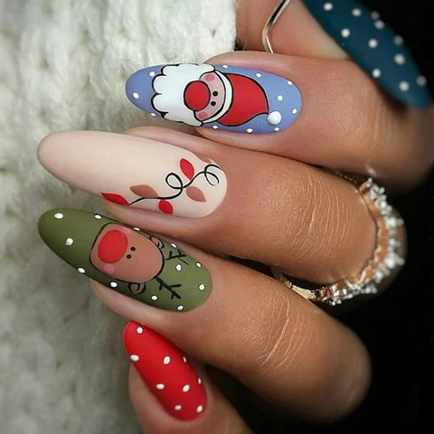 Embracing the Festive Season with Christmas Inspired Nails