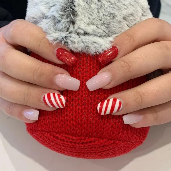 Trendy Christmas Red Nail Designs