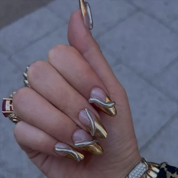 Discover the Nail Art Trends Expected to Sweep 2024