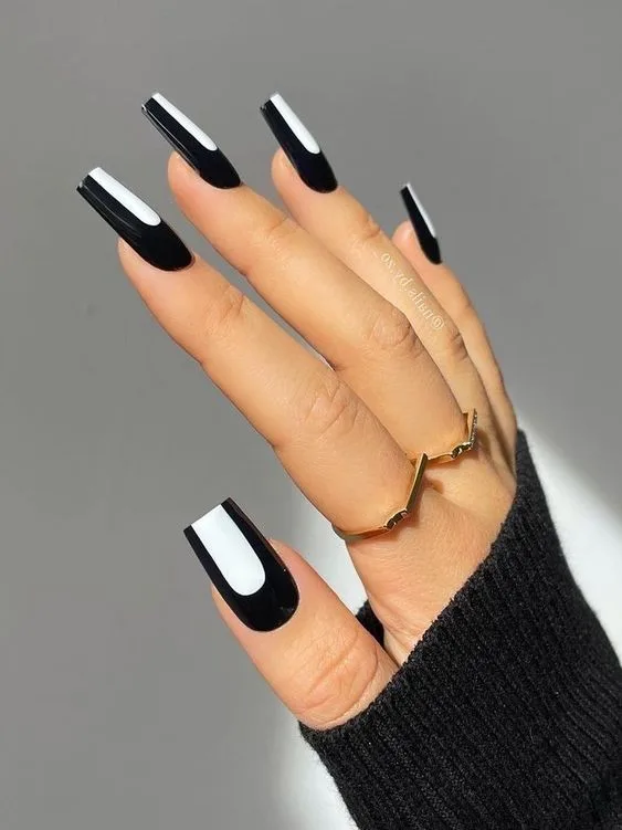 Exploring Black & White Nail Art