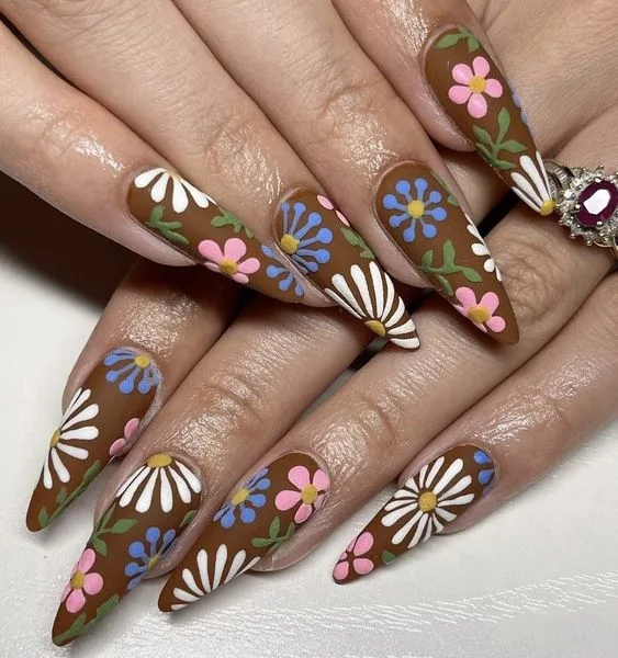 Unique and Elegant Flower Nail Art Creations