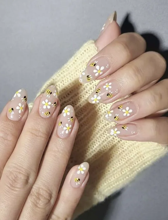 Showcasing Variety in Floral Nail Designs