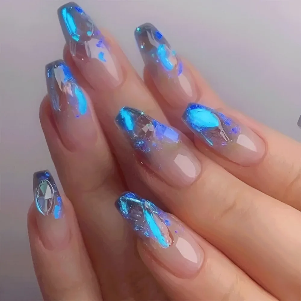 20 Alluring Glass Nail Styles to Add a Touch of Elegance to Your Beauty Routine