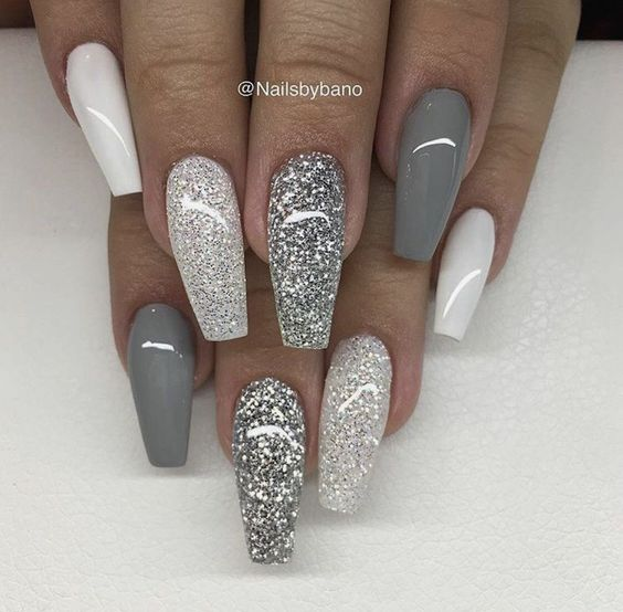 Creative Use of Textures and Finishes in Gray Nails