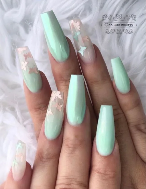 Make a Statement: 45 Gorgeous Mint Green Nail Ideas for the Year Ahead