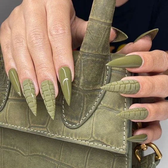 Embracing Olive Green Nails: Style and Elegance