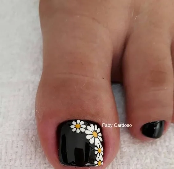 Take Your Pedicure to the Next Level: Rock Daring Pink Floral Toe Nail Designs