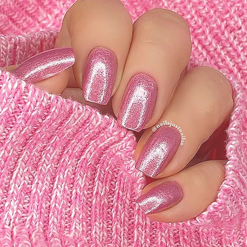 Dazzling Rose Gold Glitter Nails