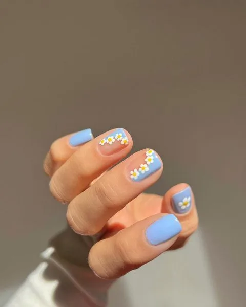 Unique and Abstract Art for Short Nails