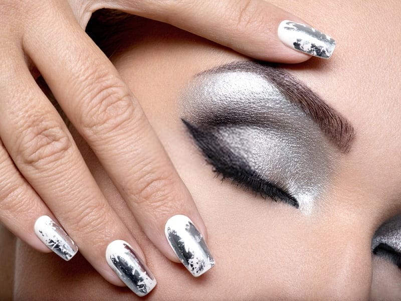 White and Silver Nail Designs: 30 Timeless Ideas to Sparkle